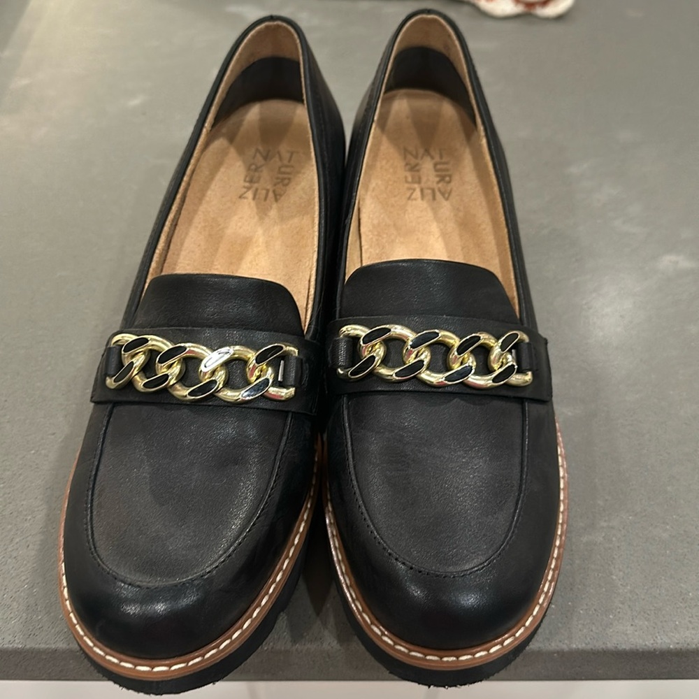 Women's naturalizer shoes